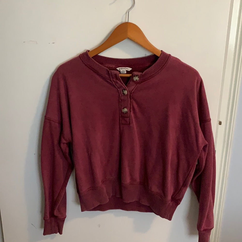 Cropped crew neck